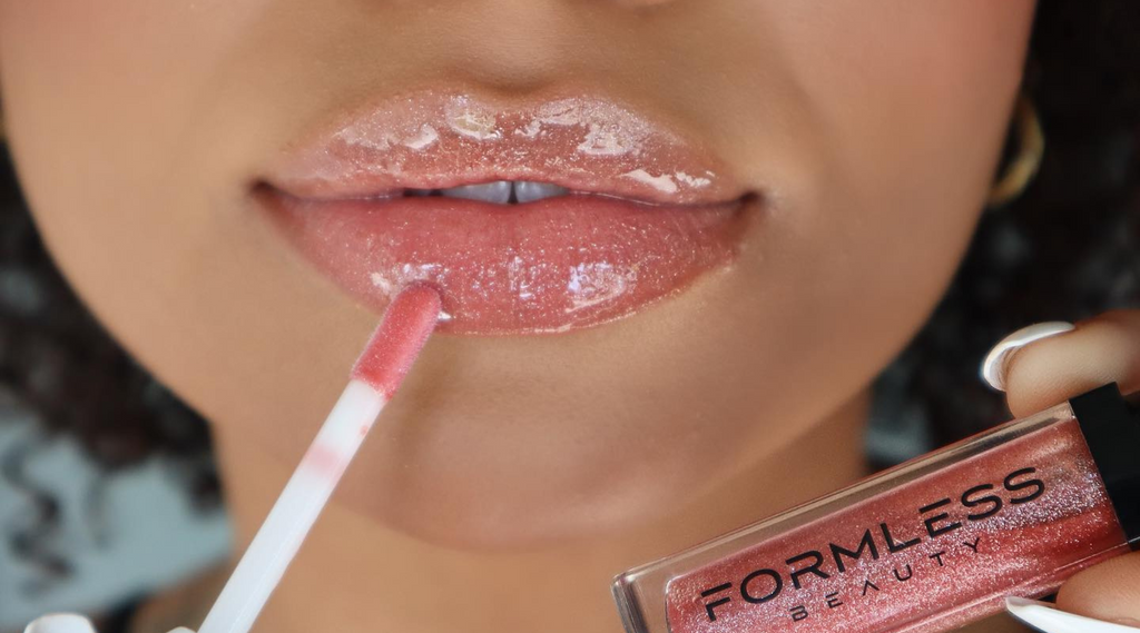 Here's What A Pro Makeup Artist Thinks About Lip Gloss...