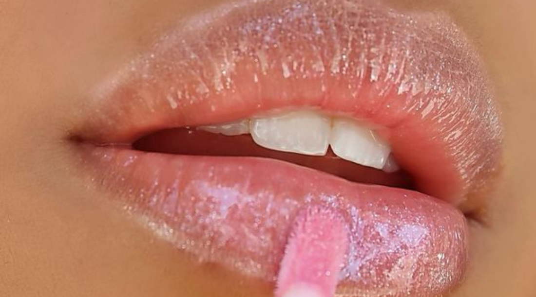 3 Tips to Make Your Gloss Last Longer